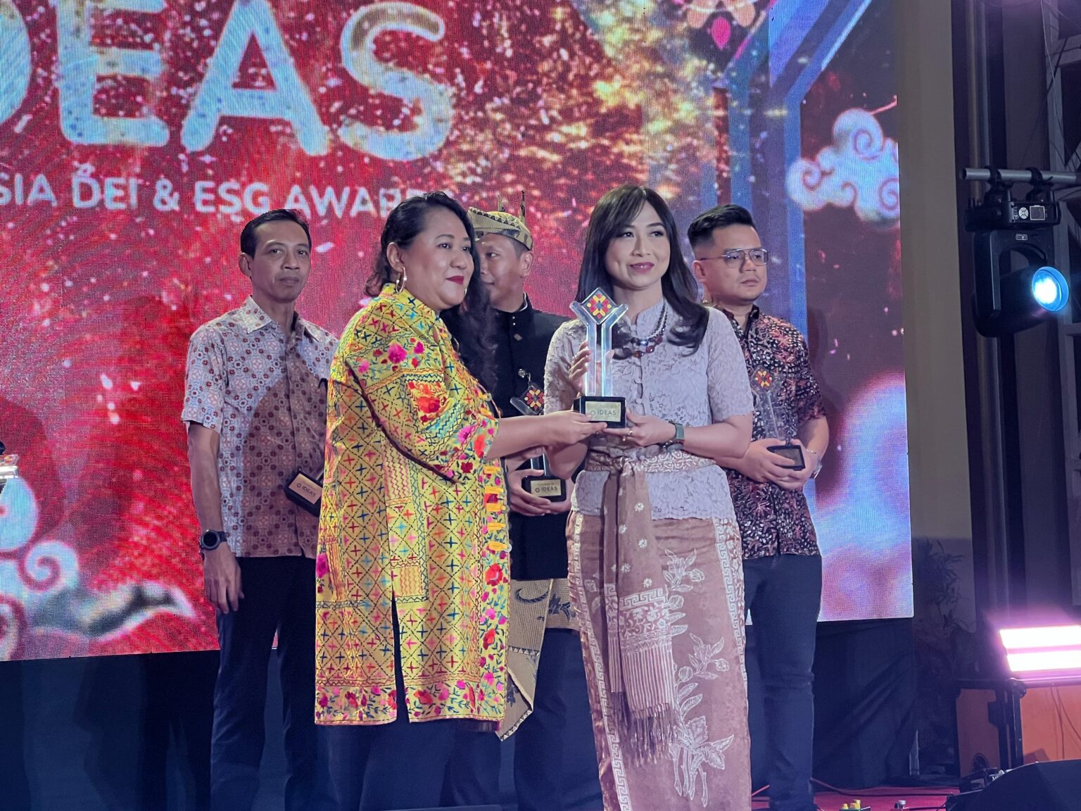 Merdeka Wins Indonesia DEI & ESG Awards 2024 – PT Merdeka Copper Gold Tbk
